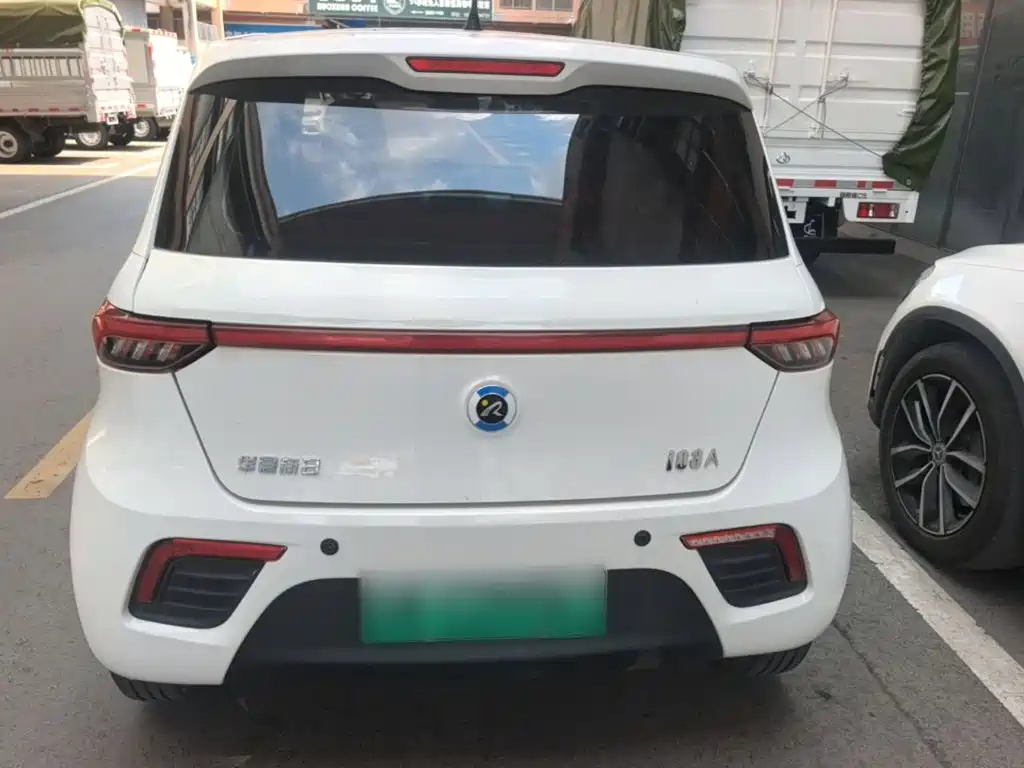 Huachen Xinyi Brilliance Xinyi i03A 2023 2021 318km 31.45kWh