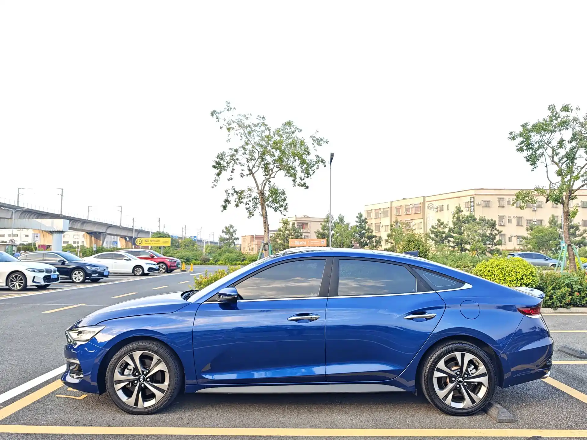 صورة 4 - Hyundai Lafesta