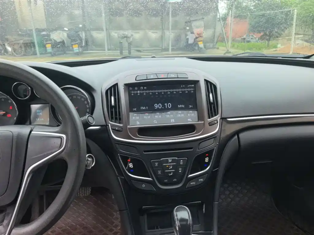 Buick Regal 2015 1.6T Leading Tech Edition фото 13