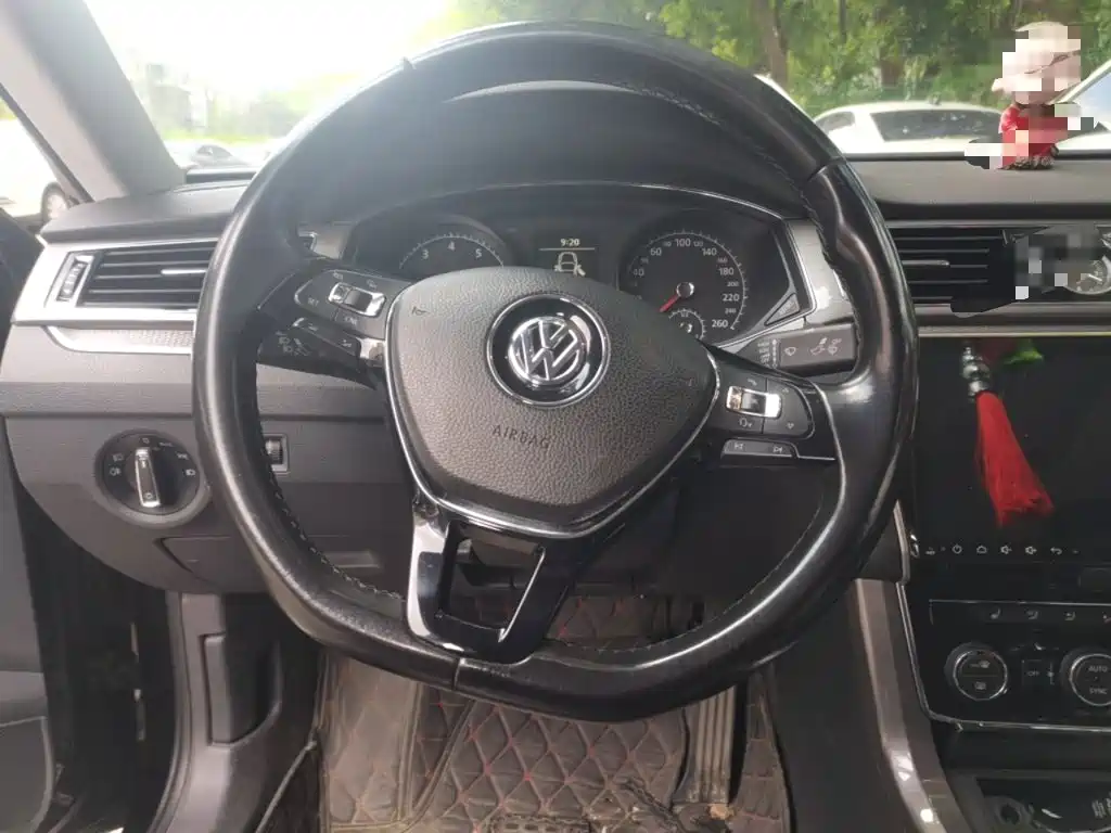 Фото 6 - Volkswagen Passat