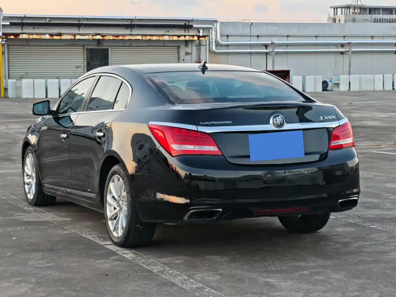 Photo 4 - Buick LaCrosse
