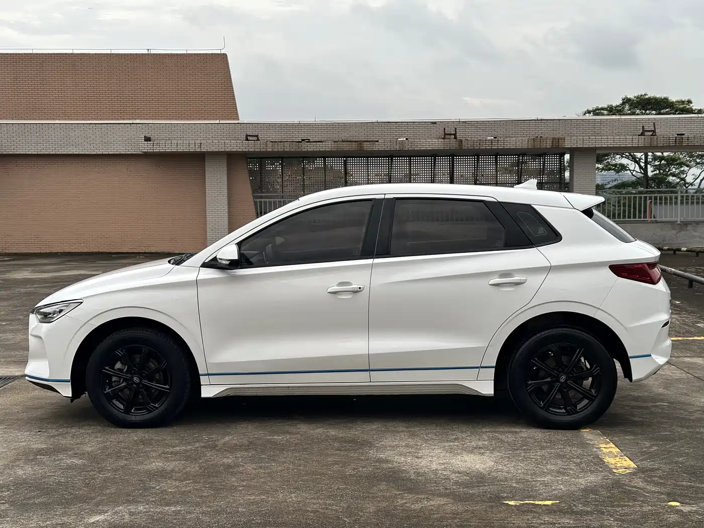 BYD e2 2019 400 Travel Edition фото 8