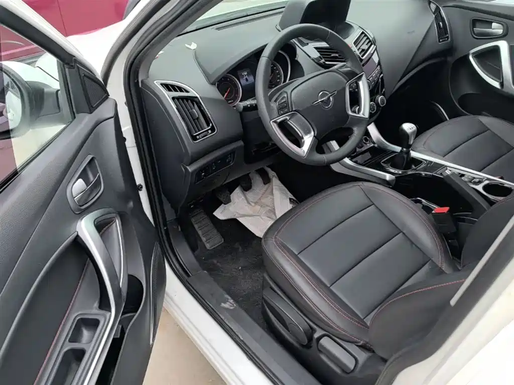 Фото 16 - Haima S5
