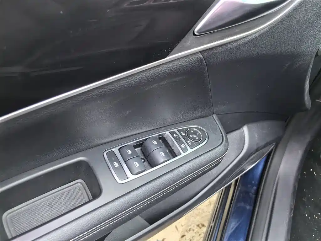 BYD Song MAX 2017 1.5T Auto Smart Elite 7-Seater фото 21