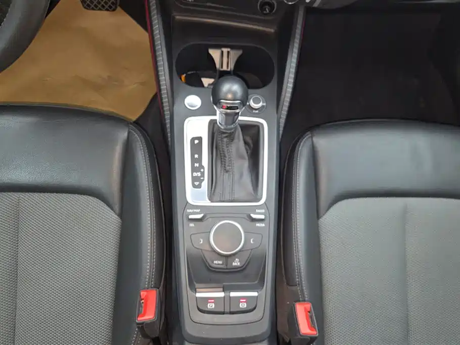 Audi Q2L 2020 35 TFSI Fashion Elegance Model фото 16