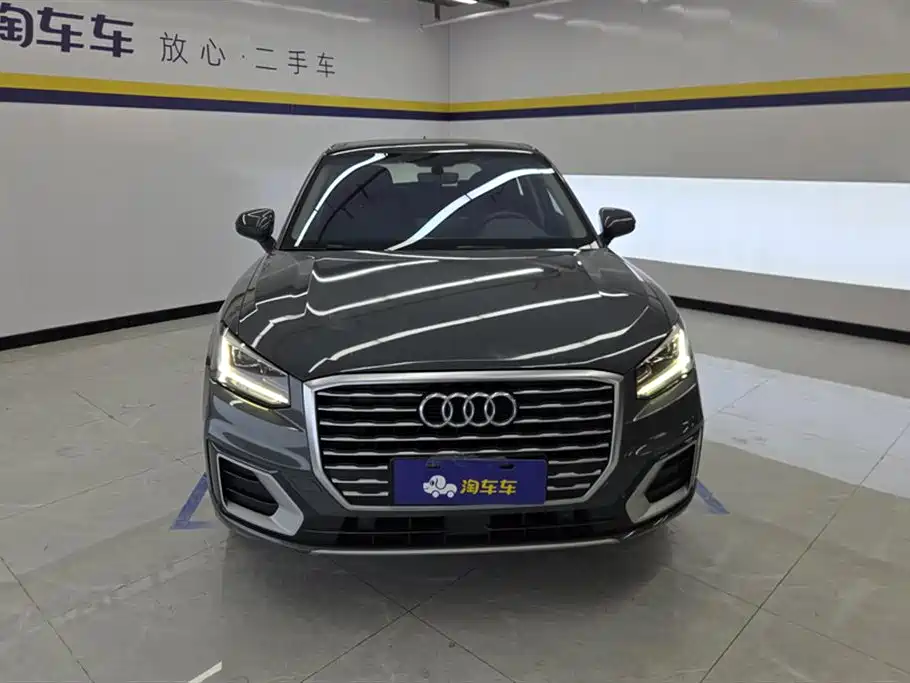 Audi Q2L 2020 35 TFSI Fashion Elegance Model фото 2