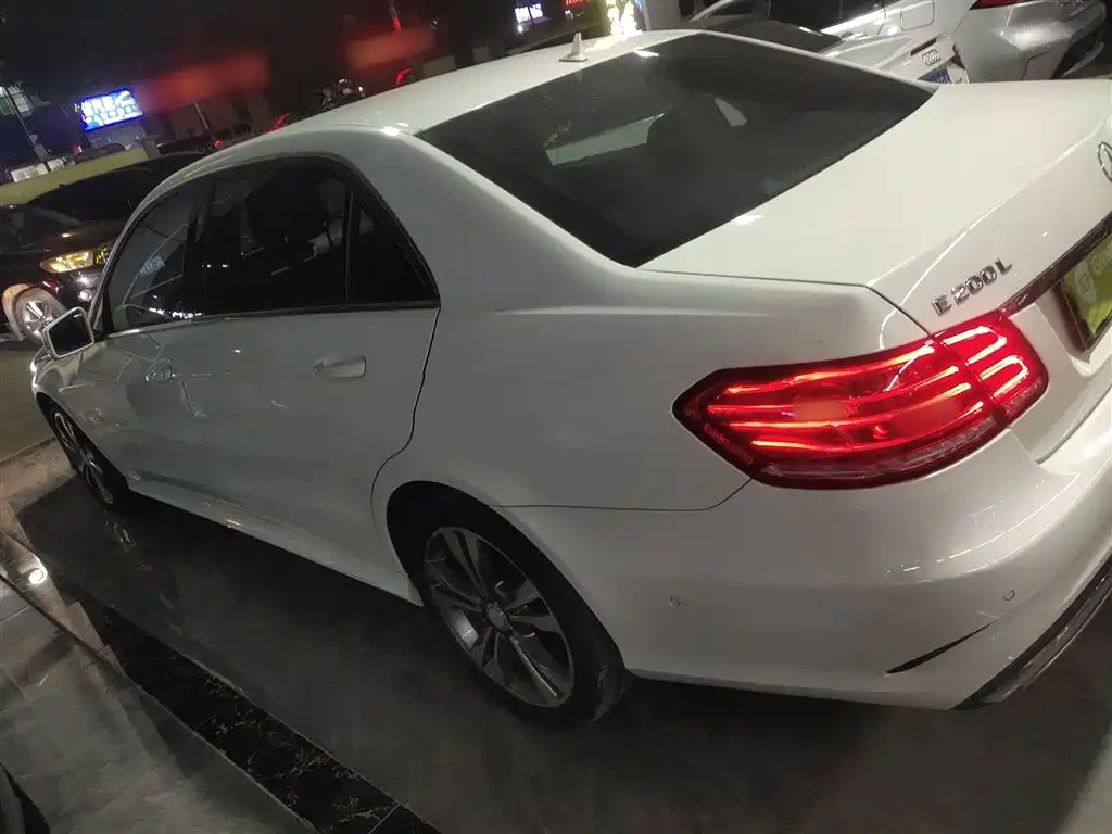 Mercedes-Benz E-Class 2015 Facelift E 200 L Sport фото 5