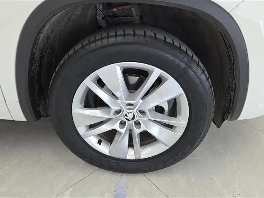 Škoda Kodiaq 2024 TSI330 5-Seat Front-Wheel Drive Power Edition фото 6