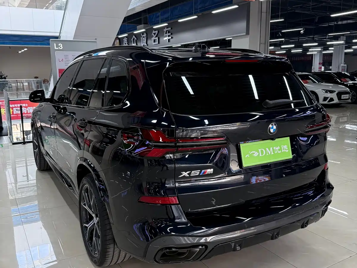 BMW X5 2025 Model xDrive 30Li Exclusive M Sport Blackout Package фото 7