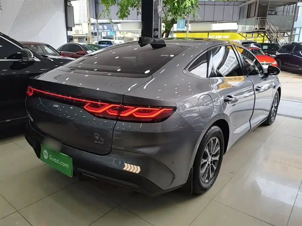 BYD Qin L 2025 DM-i Smart Drive Edition 80KM Leading фото 7