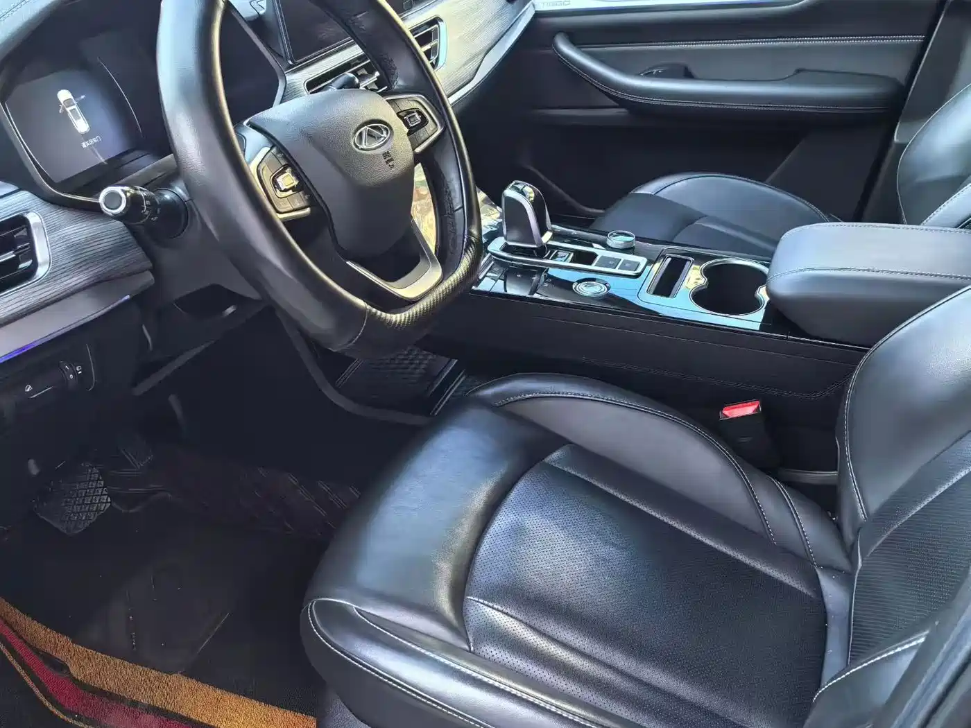 Фото 8 - Chery Tiggo 8