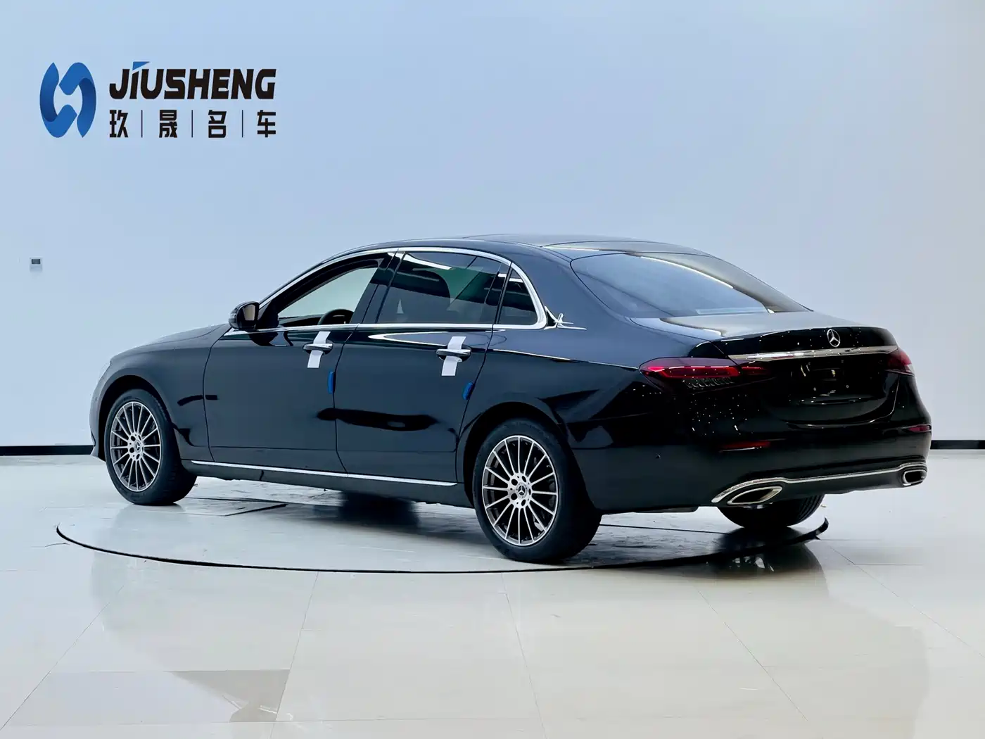 Mercedes-Benz E-Class 2022 E 260 L фото 4