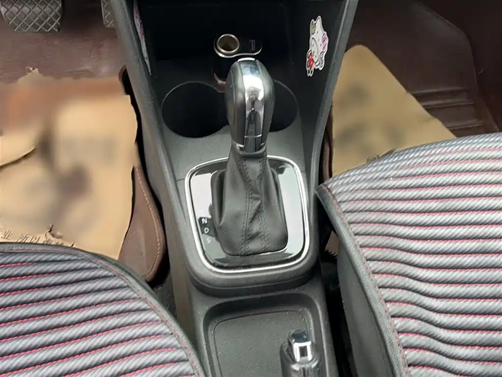 Volkswagen Polo 2016 1.6L Automatic Comfort фото 16