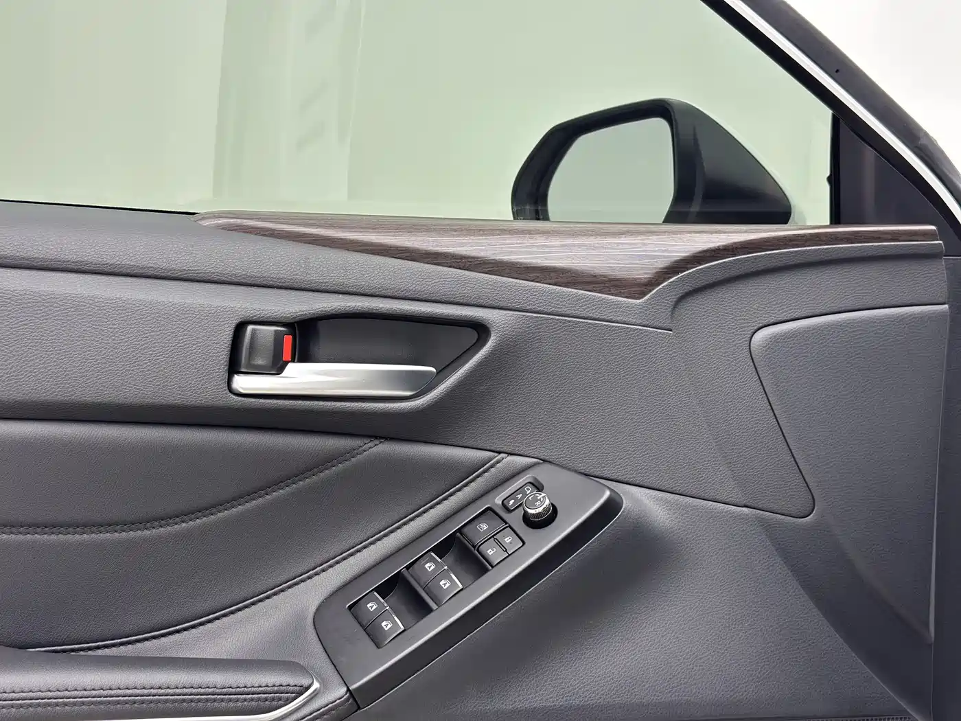Toyota Avalon 2019 2.0L Progressive Edition (China VI) фото 9