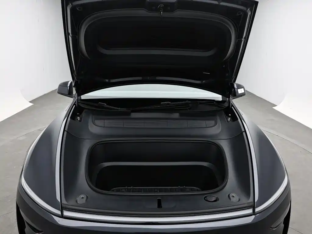 Tesla Model Y 2026 2025 Rear-Wheel Drive