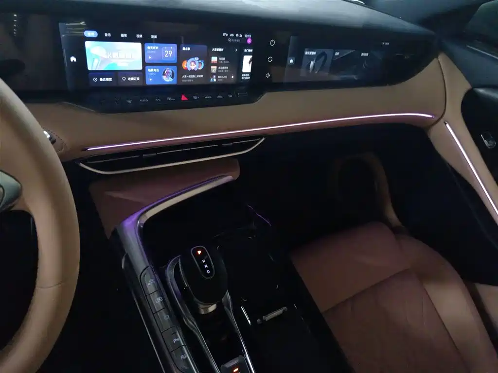 Voyah Auto VOYAH FREE 2021 AWD Standard Range Extender Exclusive Luxury Package фото 5
