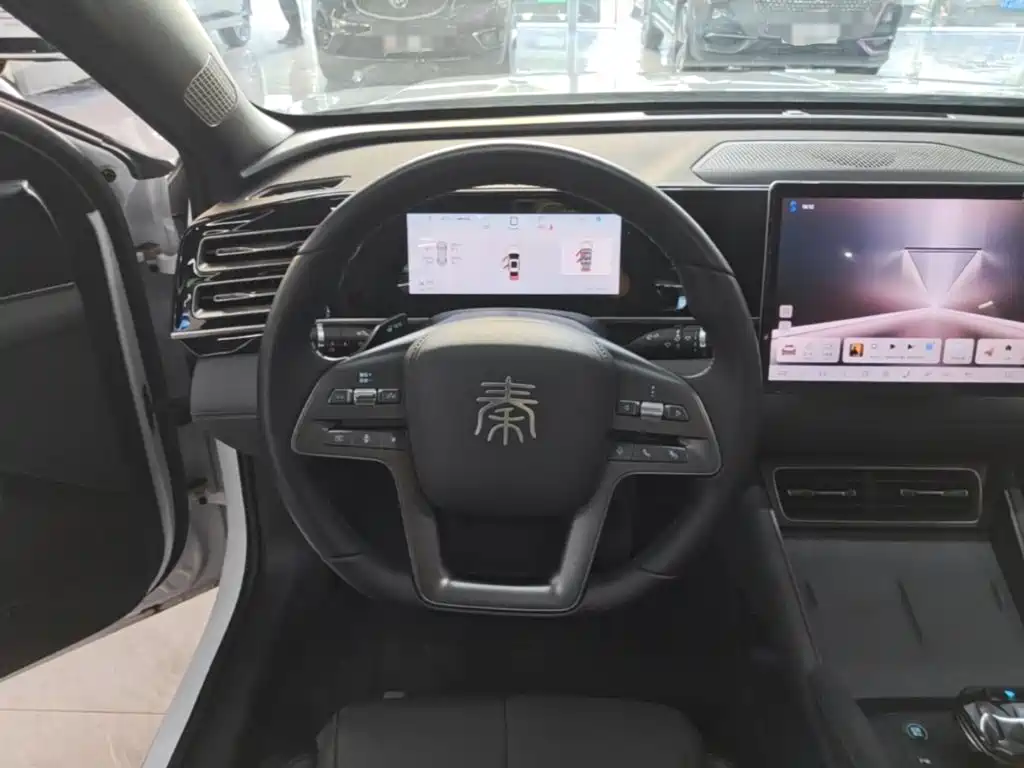 BYD Qin L 2025 2025 DM-i Smart Drive Edition 120KM Surpassing
