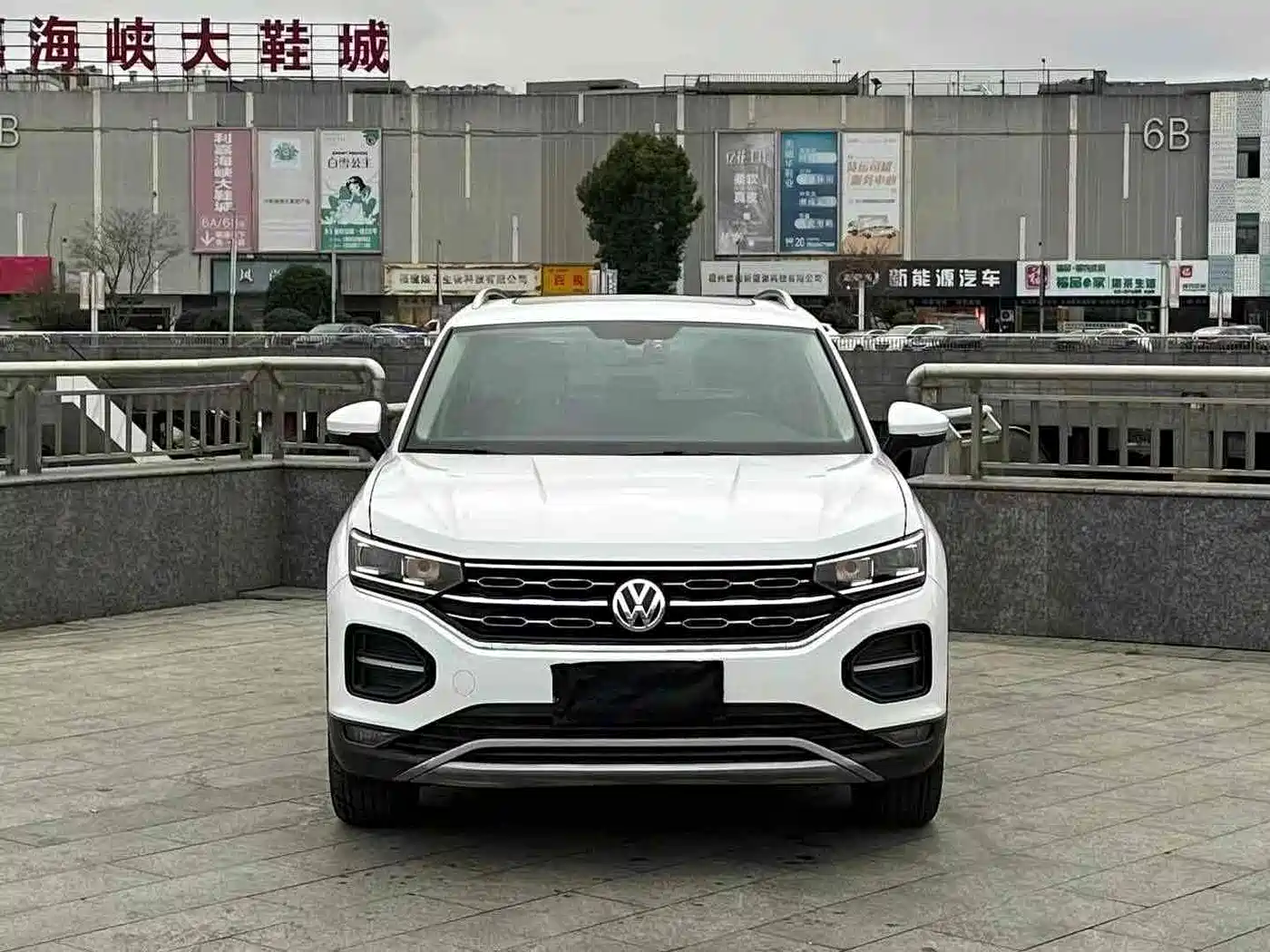 Volkswagen Tayron 2019 330TSI 2WD Luxury China VI фото 2