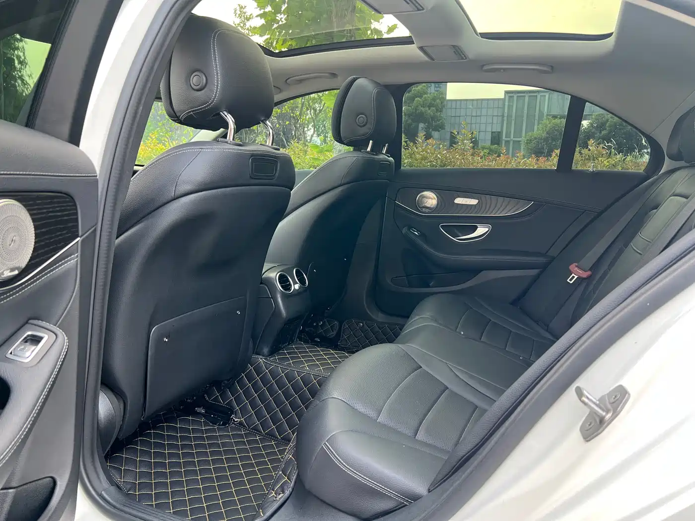 Mercedes-Benz C-Class 2016 C 200 L Sport фото 8