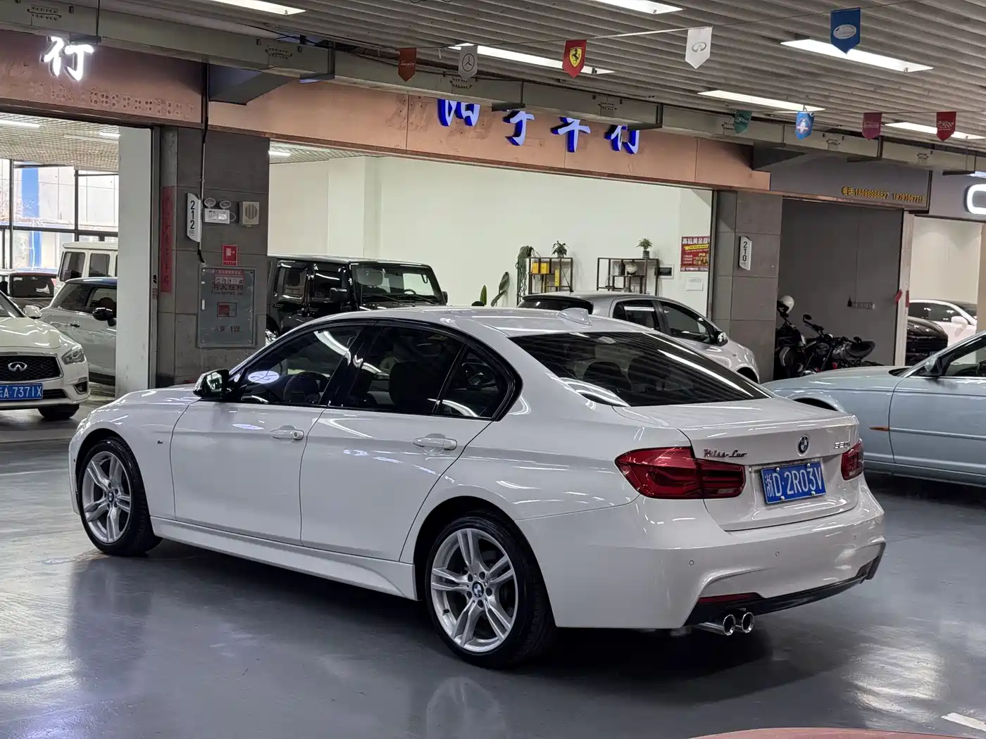 BMW 3 Series 2018 320i M Sport Package фото 4
