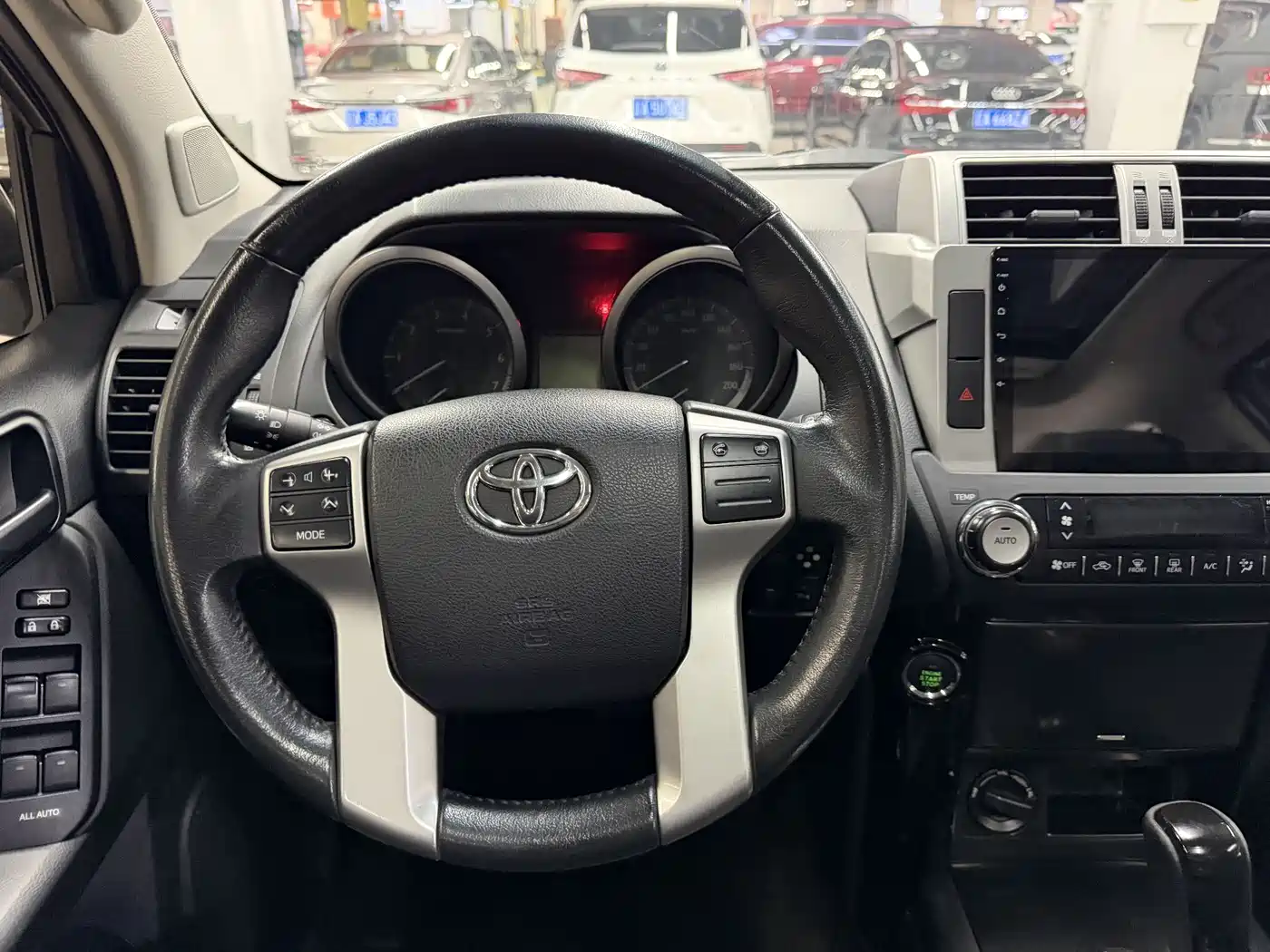 Toyota Prado (Import) 2014 2.7L Automatic Standard Edition фото 12