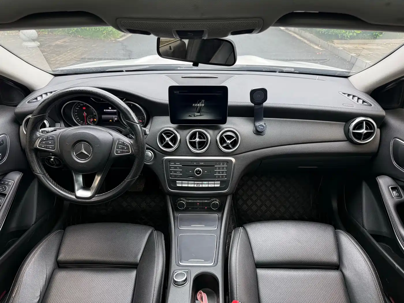 Mercedes-Benz GLA 2017 GLA 200 Fashion фото 9