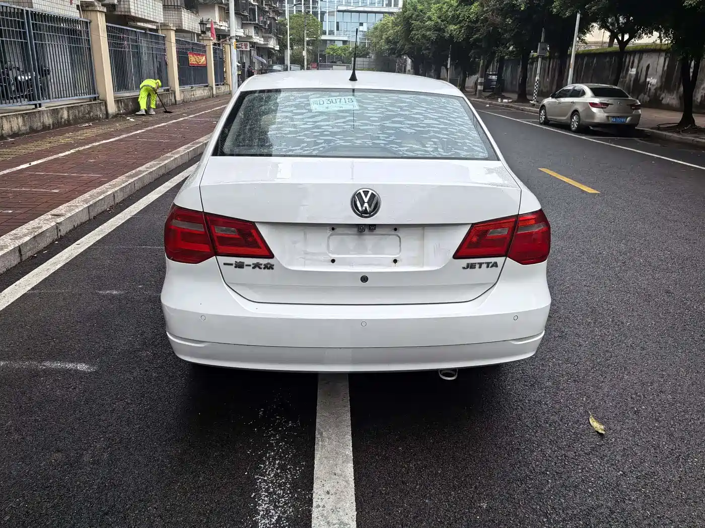 Volkswagen Jetta 2015 1.6L Auto Comfort фото 9