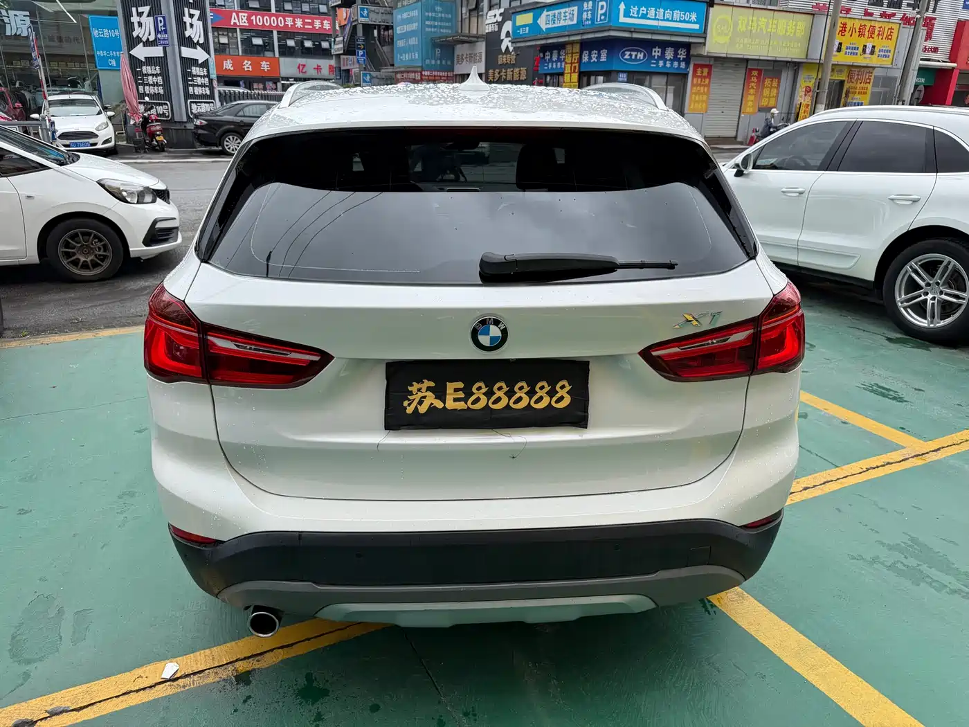 BMW X1 2018 sDrive18Li Premium Model фото 18