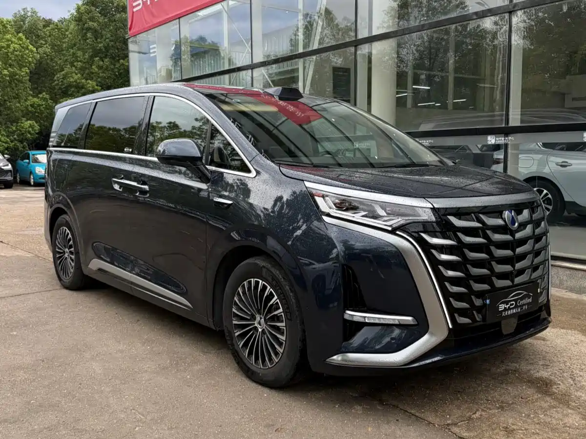 Denza D9 2025 2025 Model DM-i Smart Drive Edition 1020 AWD Flagship