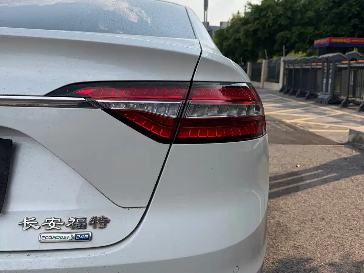Ford Taurus 2020 2019 EcoBoost 245 Premium Edition