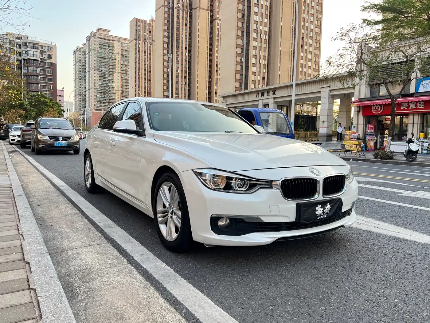 BMW 3 Series 2017 320Li Fashion фото 3