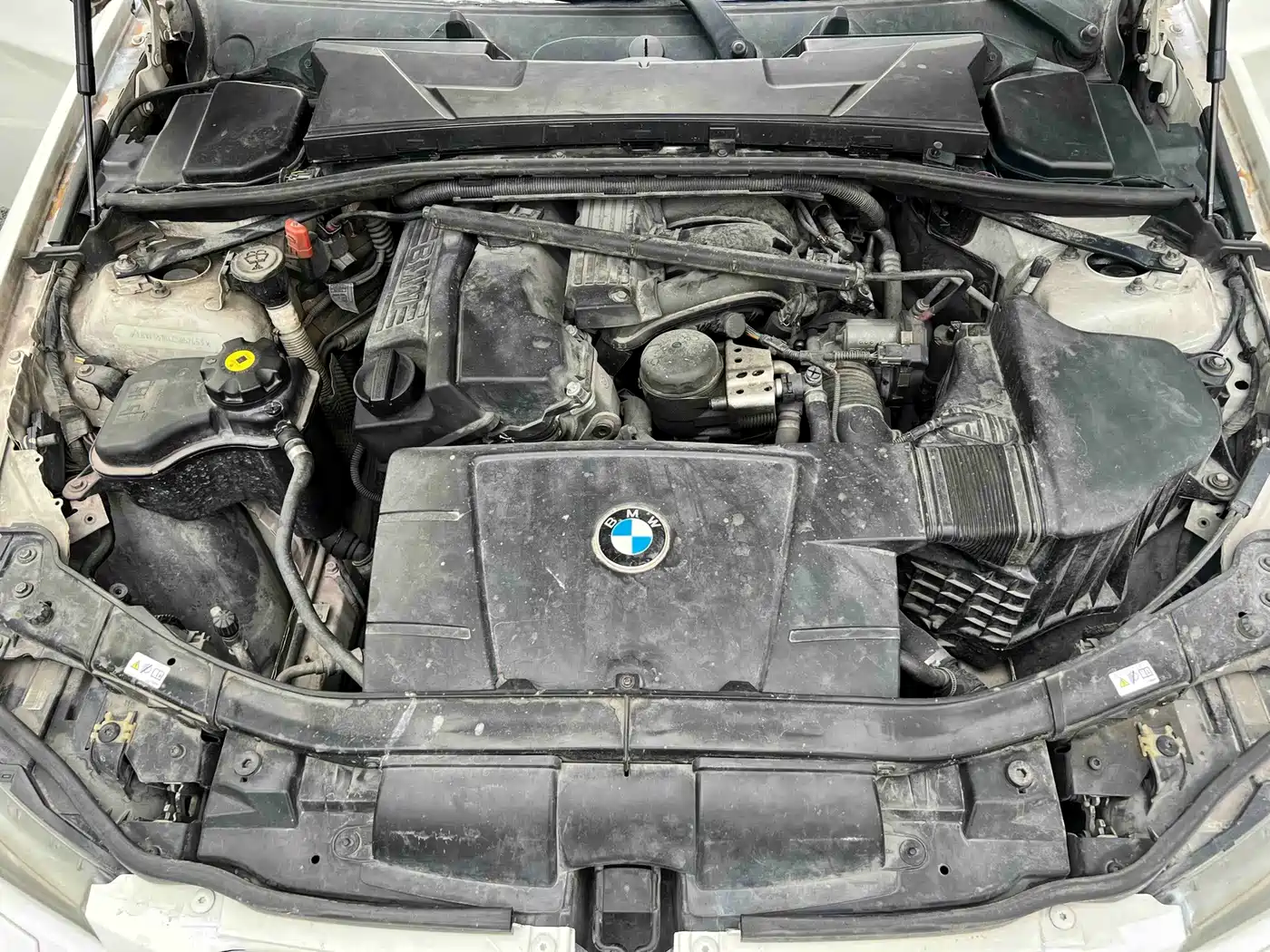 Photo 25 - BMW 3 Series
