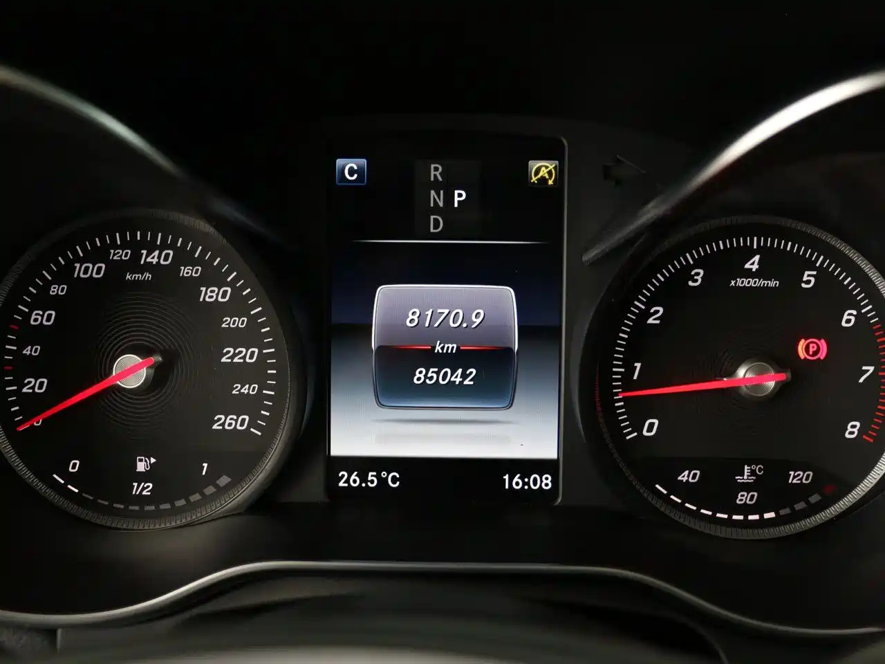 Mercedes-Benz GLC 2018 GLC 260 4MATIC Dynamic фото 12