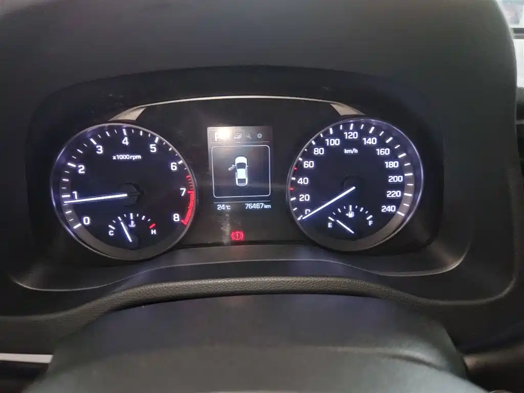 Hyundai Elantra 2016 Model 1.6L Automatic Smart Elite фото 12