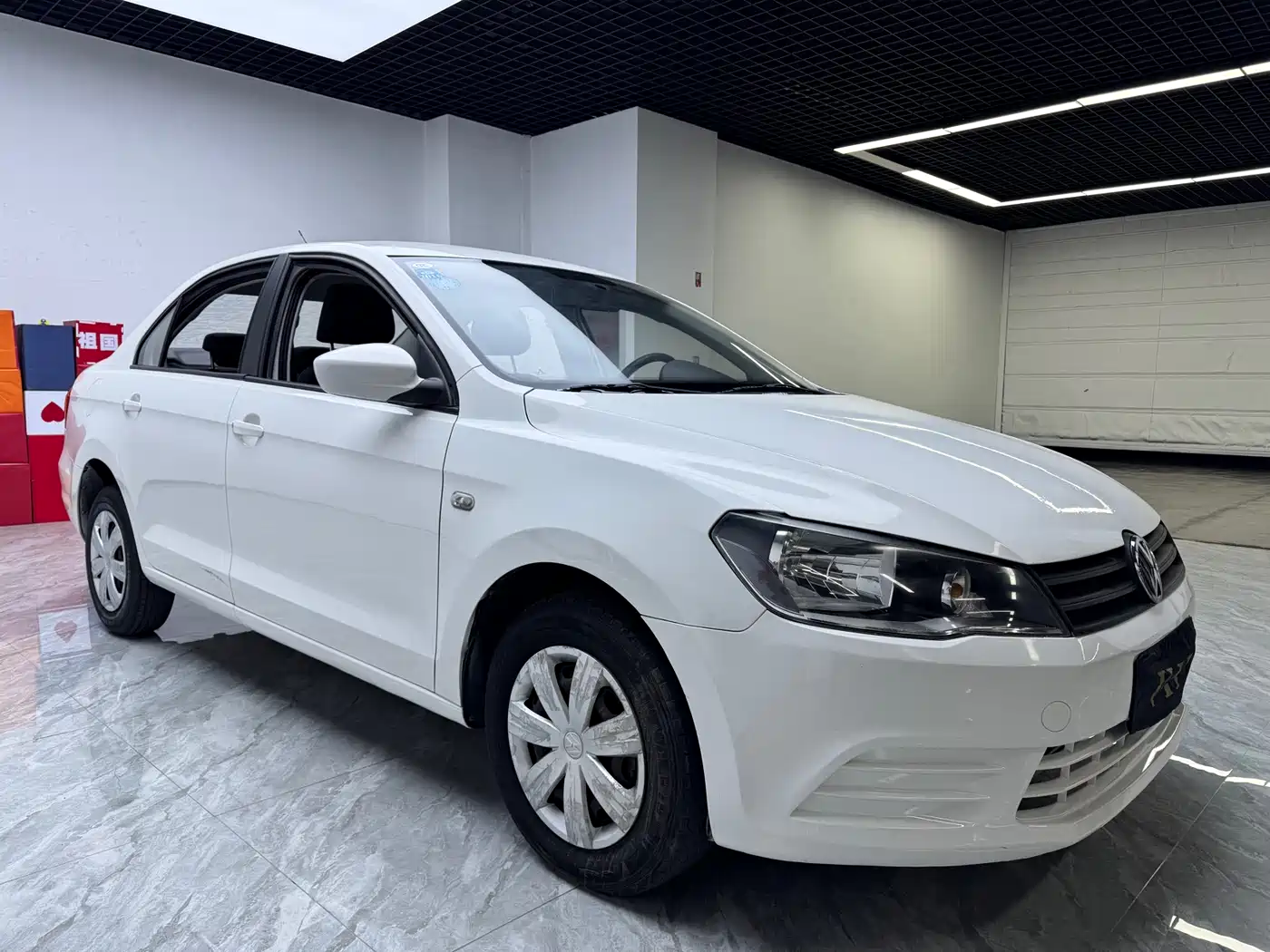 Volkswagen Jetta 2015 1.6L Manual Trend фото 3