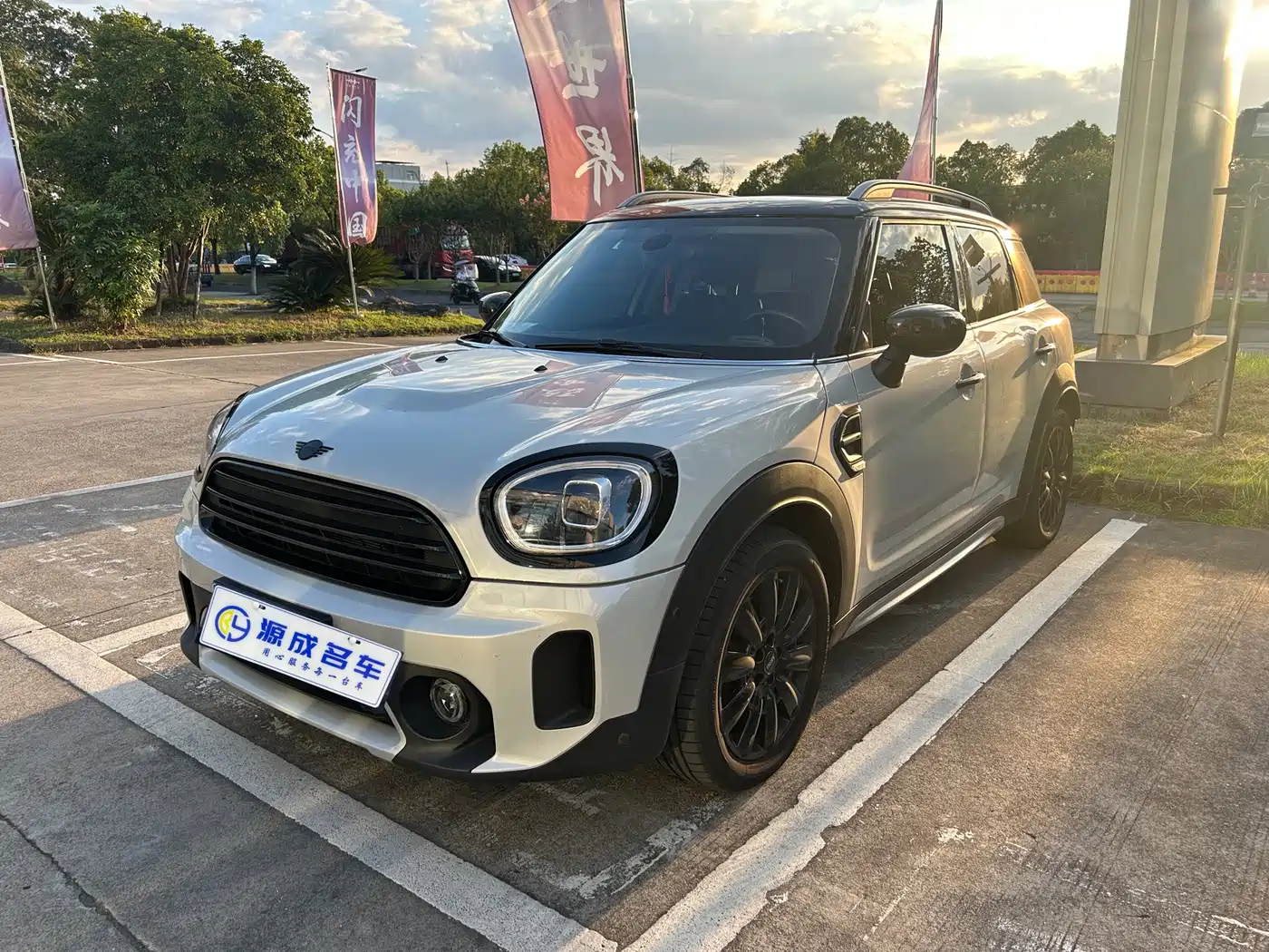 Фото 1 - MINI COUNTRYMAN