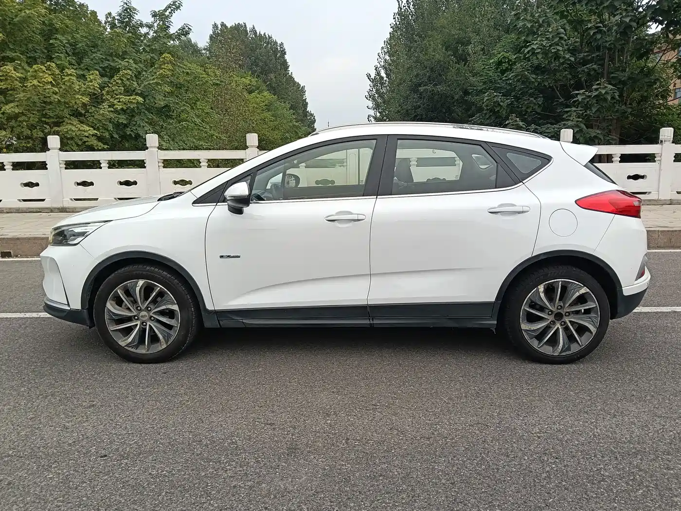 Geely Emgrand GSe 2019 2018 Premium Style