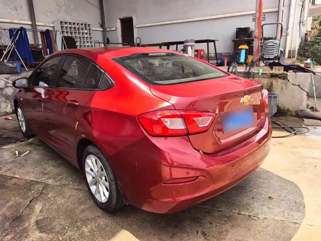 Chevrolet Cruze 2018 320 Automatic Pioneer Sunroof Edition фото 5