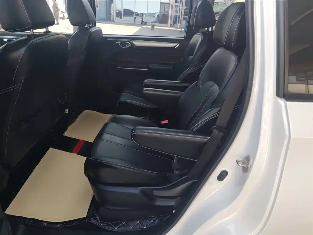 GAC Trumpchi Trumpchi M6 2023 PRO 270T DCT Premium Edition фото 25