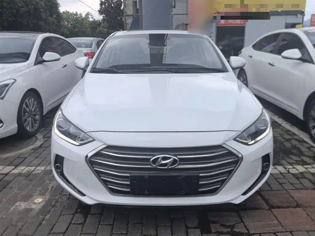 Hyundai Elantra 2016 Model 1.6L Automatic Smart Elite фото 3