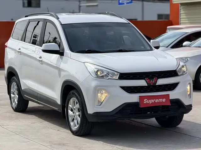 Wuling Motors Wuling Hongguang S3 2018 1.5L Manual Luxury China V — фото 3