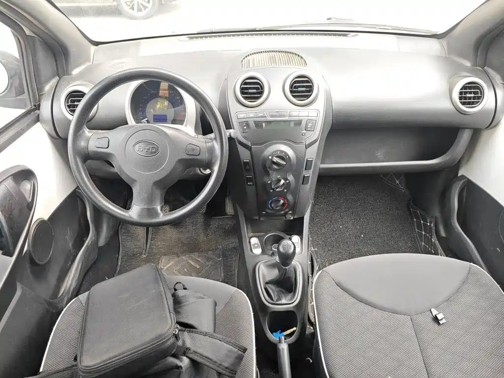 BYD F0 2017 2015 1.0L Yue Cool Model