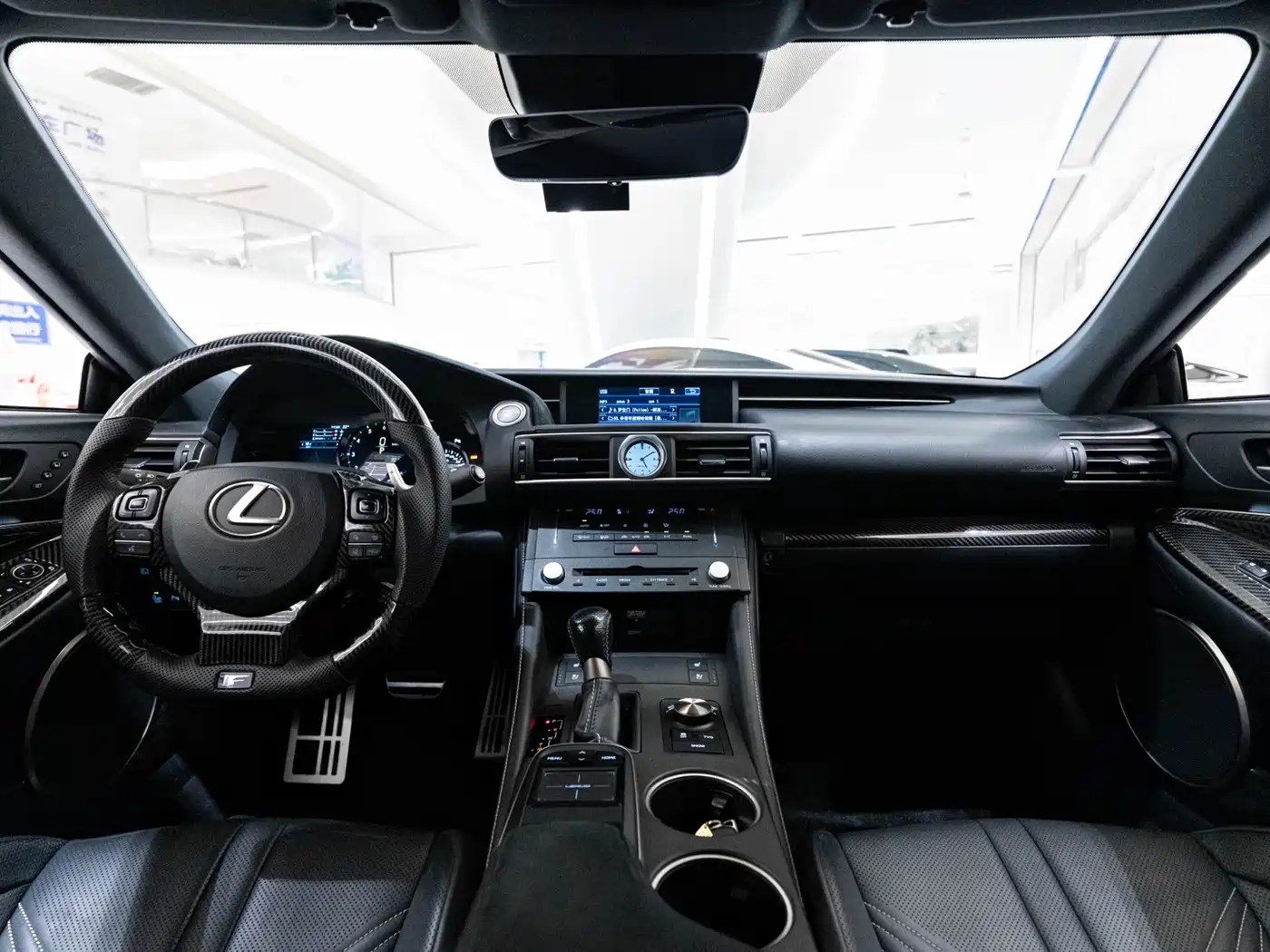 Lexus RC F 2015 F 5.0L Carbon Fiber Edition фото 18