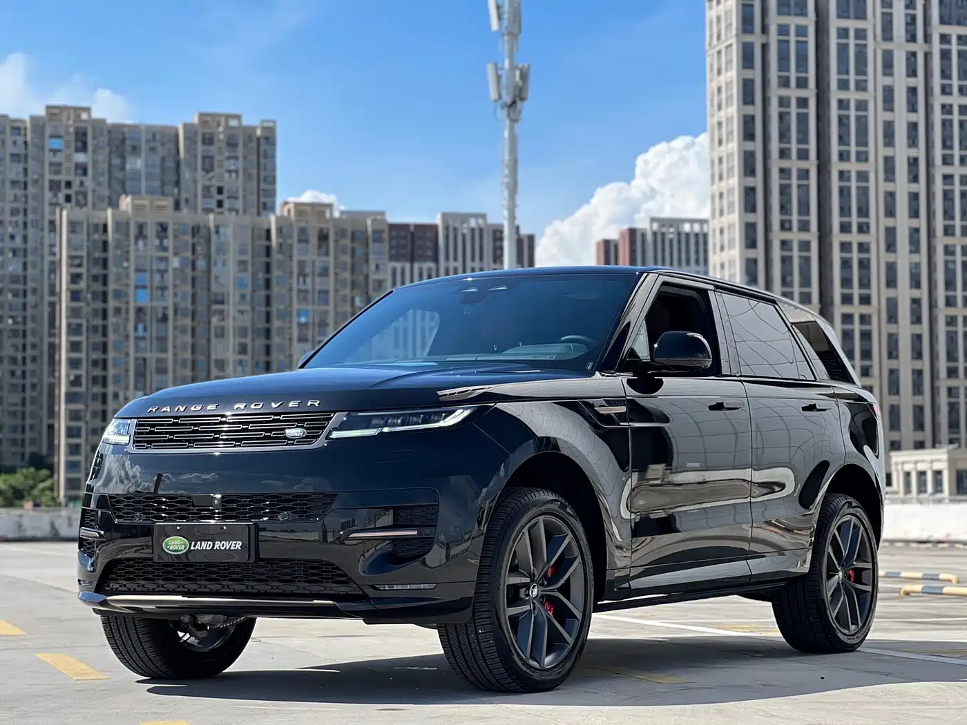 Land Rover Range Rover Sport 2026 2025 400PS Dynamic SE