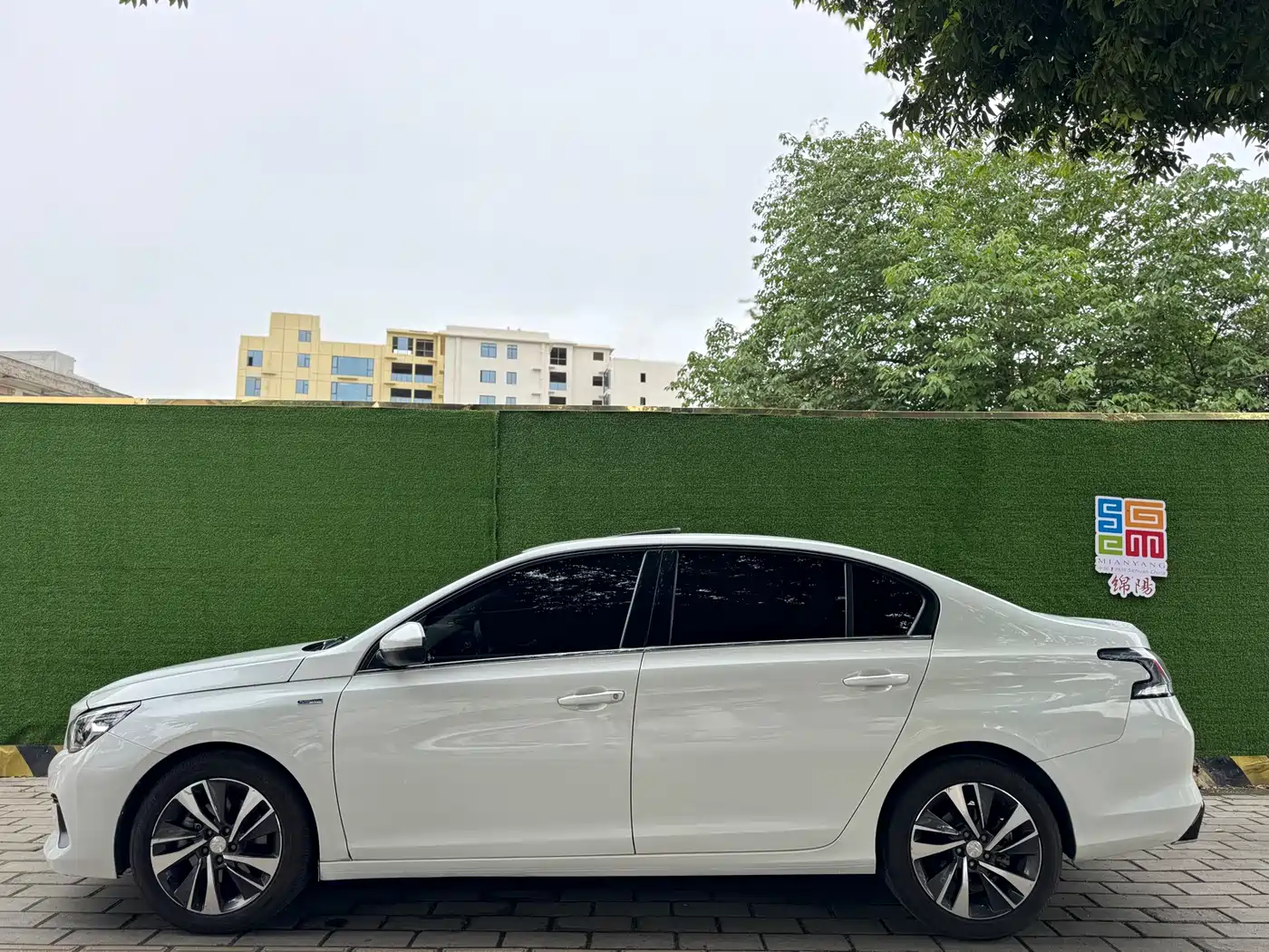 Peugeot 408 2019 350THP Automatic Luxury Edition China V фото 3