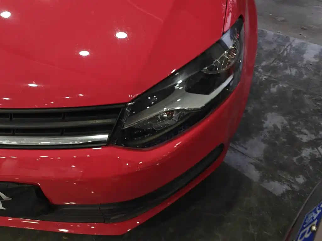 Volkswagen Polo 2016 1.4L Automatic Trend фото 24