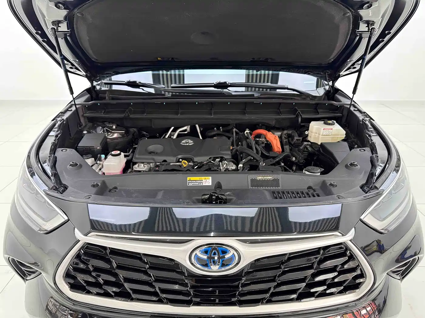 Toyota Highlander 2022 Model Dual Engine 2.5L 4WD Premium Edition 7-Seater фото 5