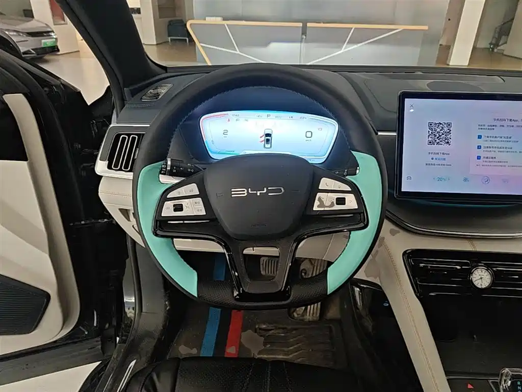 BYD Song PLUS PHEV 2024 Glory Edition DM-i 110km Flagship фото 11