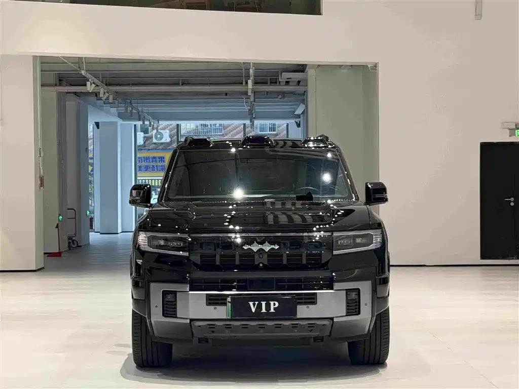 Fang Cheng Bao Leopard 8 2025 2025 Zhiyong Flagship 6-Seater