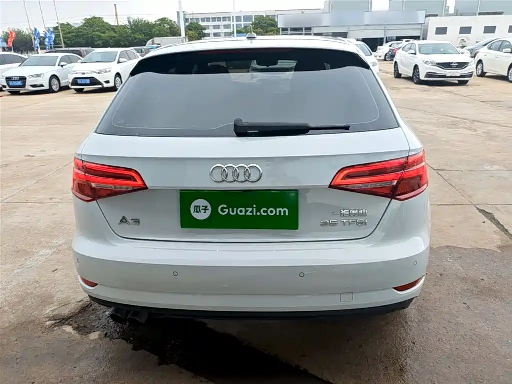 Audi A3 2018 30th Anniversary Sportback 35 TFSI Progressive фото 6